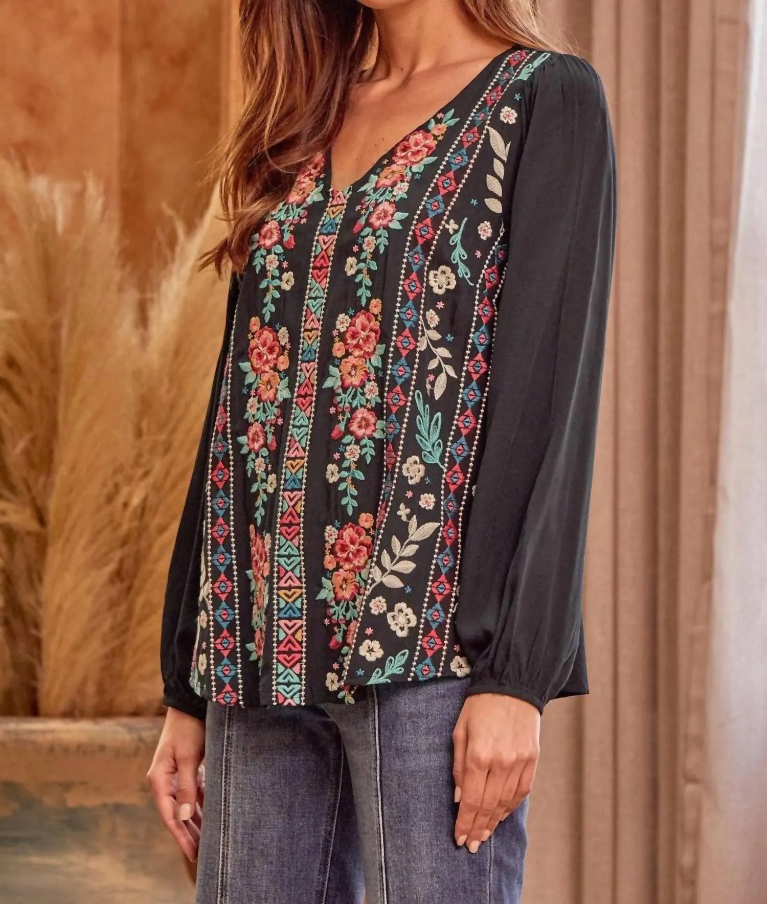 Andree By Unit - Floral Embroidered Blouse