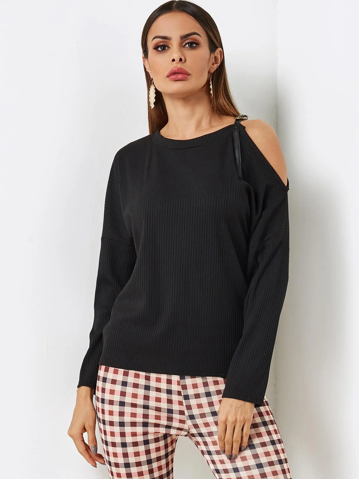 Custom Cold Shoulder Plain Long Sleeve Black T-Shirt