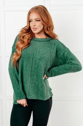 ONLINE EXCLUSIVE Simple Silhouette Brushed Hacci Sweater in Dark Green
